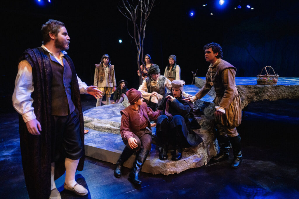 The Cast of ‘As You Like It’ Offer Sensational Shakespeare | The Loyola ...