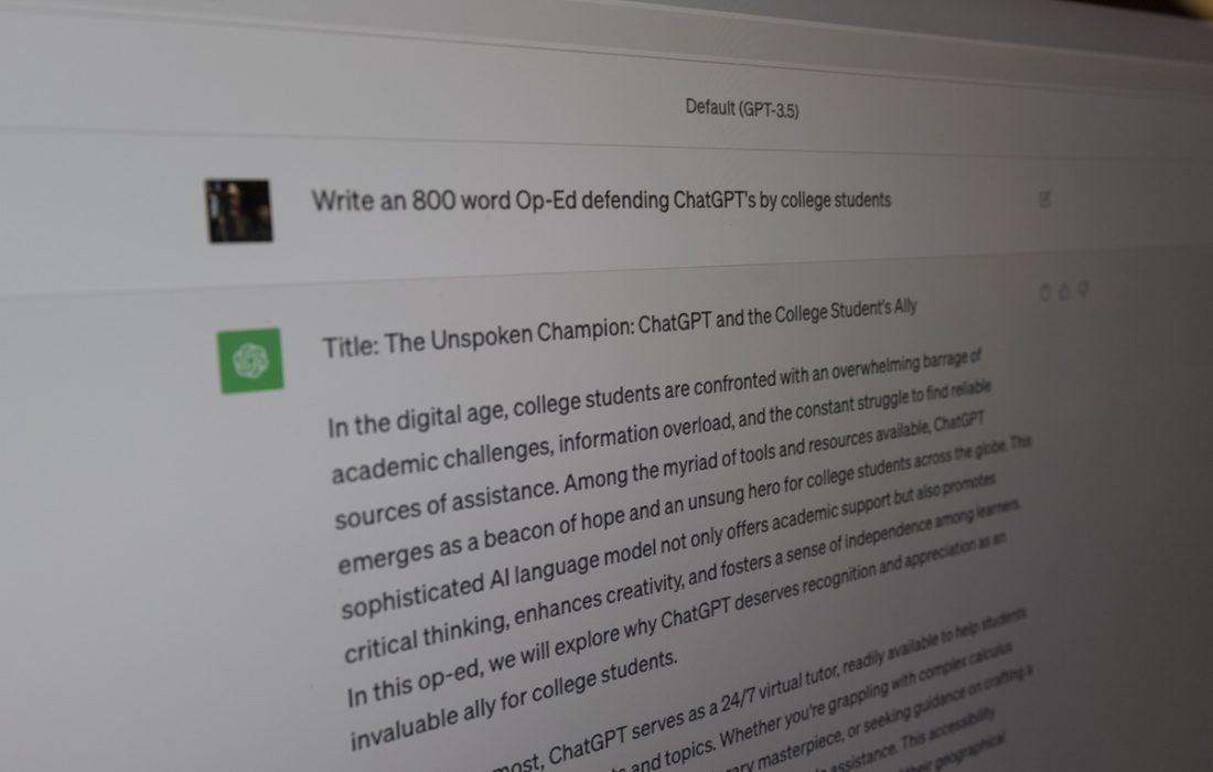 A photo showing ChatGPT being asked to write an 800 word article defending itself.