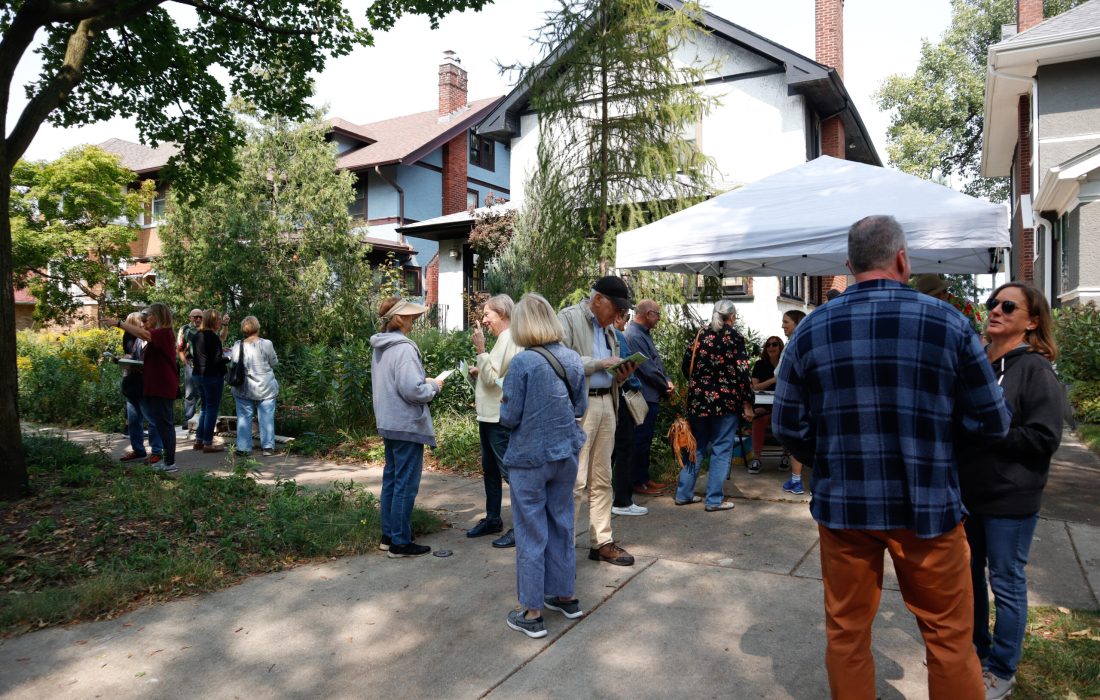 The Rogers Park/West Ridge Historical Society hosted their 48th annual House Walk Sept. 8 (Brianna Guntz | The Phoenix)
