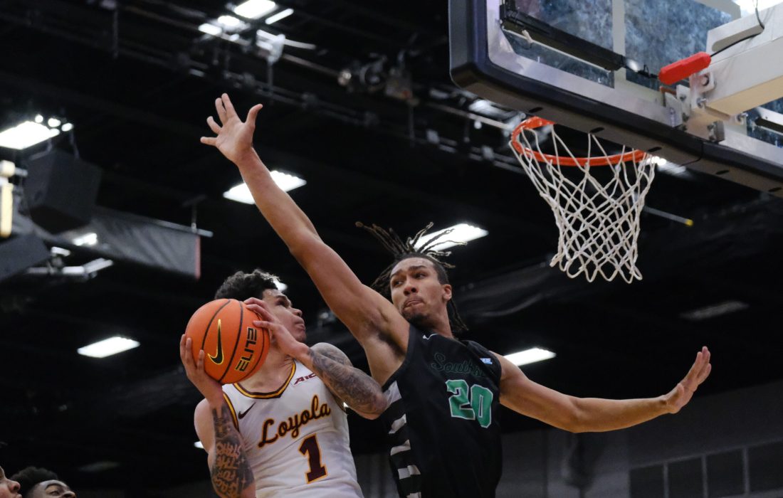 Dawson's 20-point performance led the Ramblers over a resilient Chicago State (Caroline Clifford | The Phoenix).