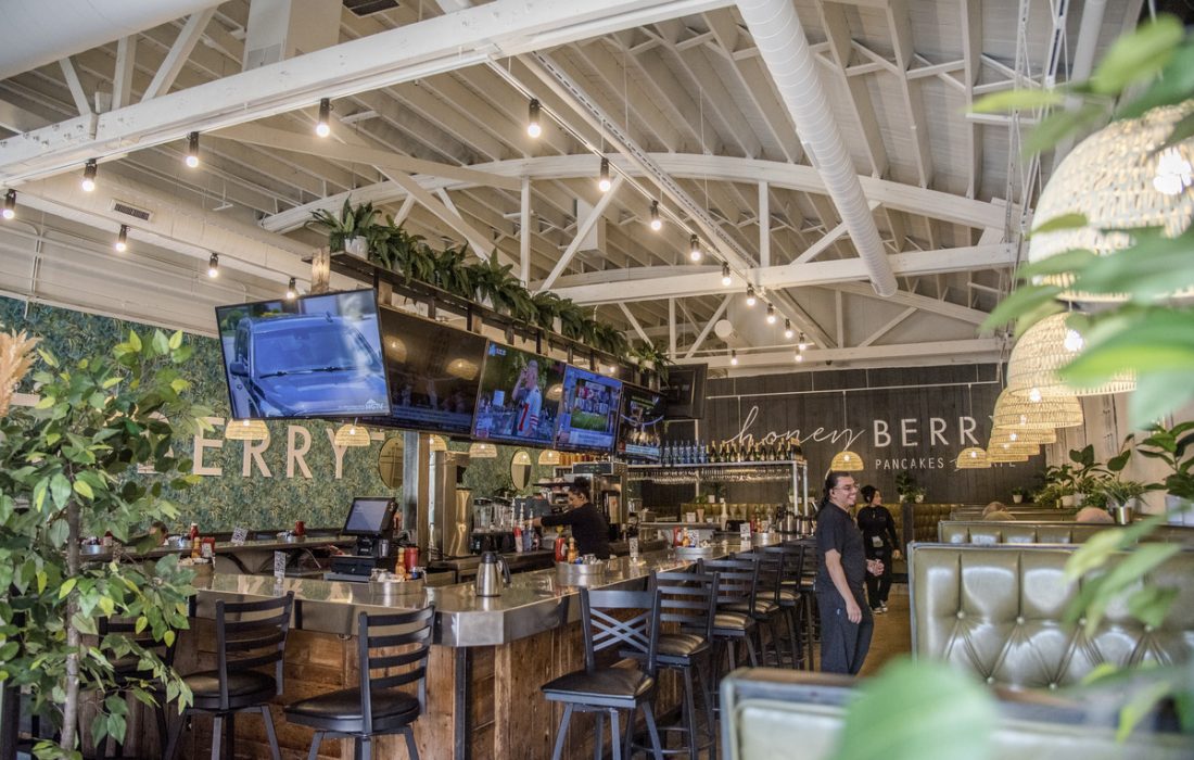 Daphne_Kraushaar_-_breakfast_(arts)-02