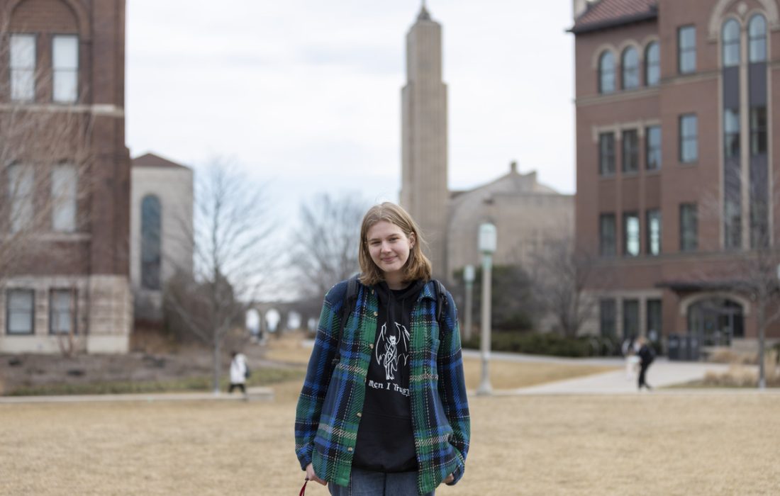 Holden_Green-Tinder_Horror_Stories-3