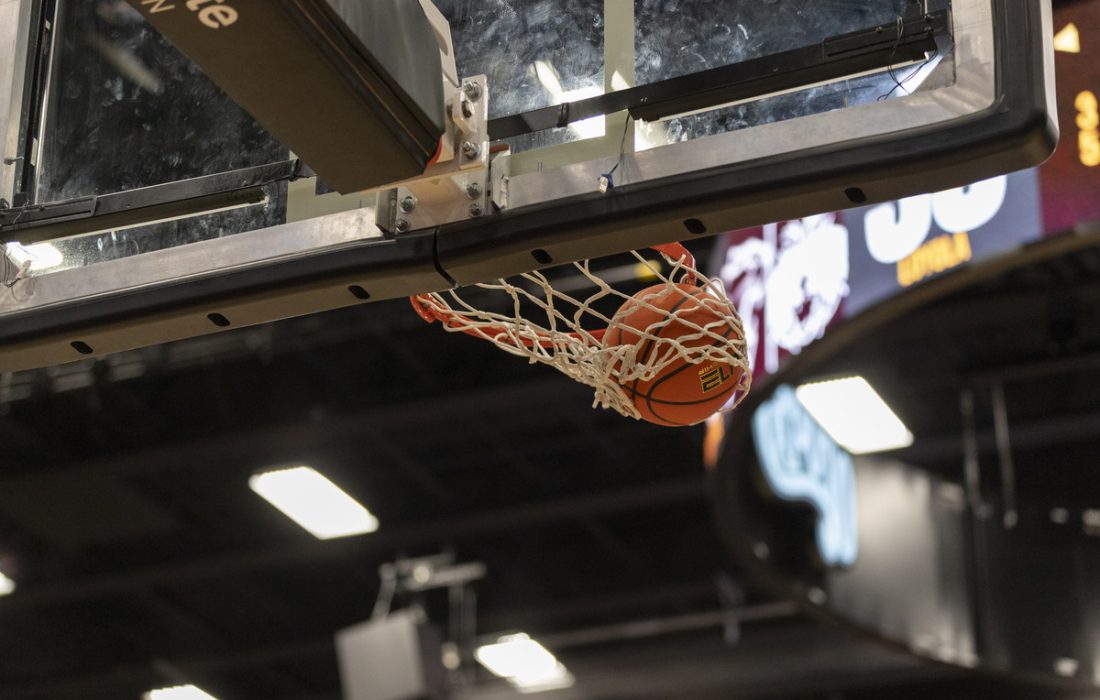 Holden_Green_-_MBB_11_28_23_vs_Chicago_State-21