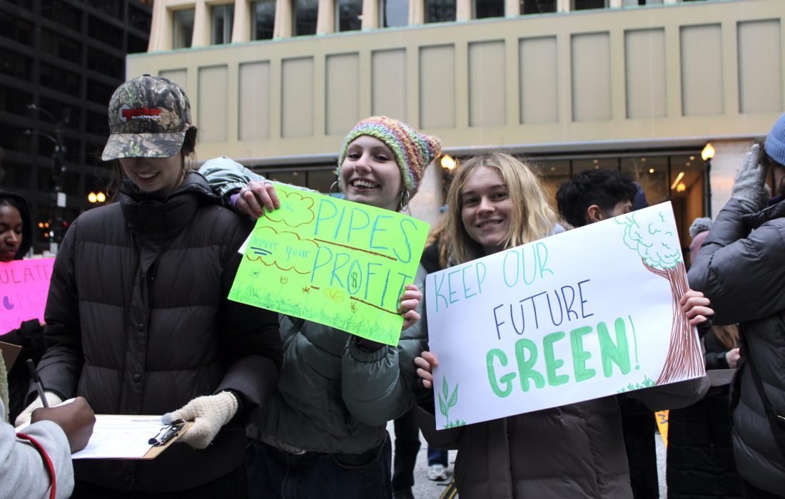 Loyola students attended the rally April 1. (Julia Pentasuglio | The Phoenix)