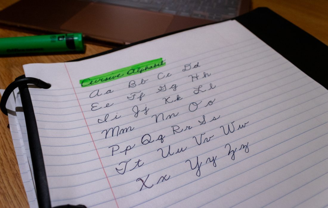 LeslieMeraz_Cursive-2