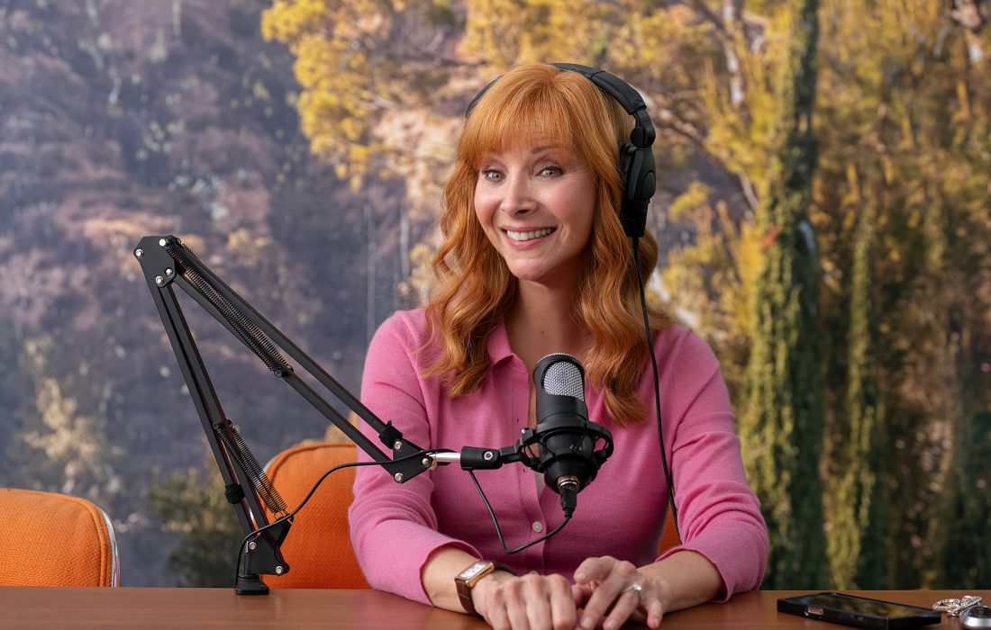 "Friends" star Lisa Kudrow stars in the revived cult classic "The Comeback" (Courtesy of Warner Bros. Discovery)